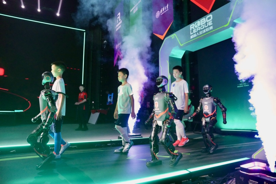 出应有的光 出应有的光